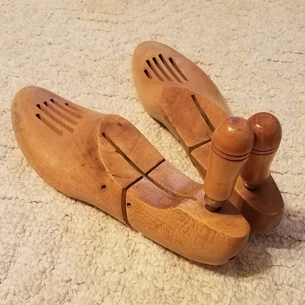 Wooden shoe stretcher womens 8